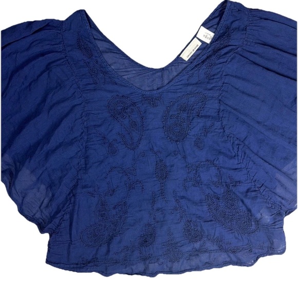 DKNY JEANS Women’s Size L Navy Blue Bat Wing Cotton Embroidered Blouse Flowy - Picture 3 of 10